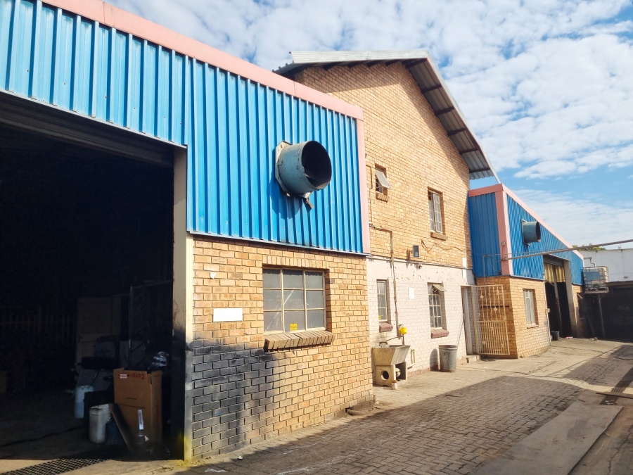 Commercial Property for Sale in Lower Bo-dorp North West